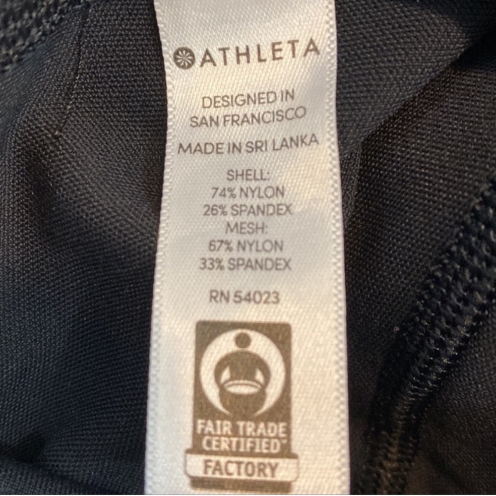 Athleta All In Black Capri Cropped Legging | Size M - Picture 4 of 5
